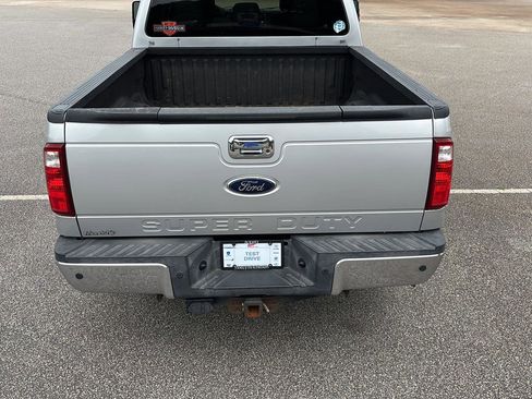 Used 2013 Ford F250 XLT w/ Chrome Pkg AWD/4WD image 5