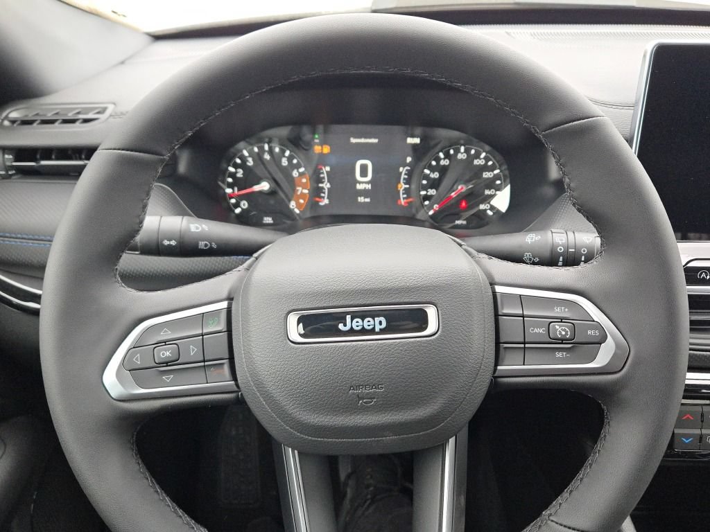 New 2026 Jeep Compass Latitude AWD/4WD image 31