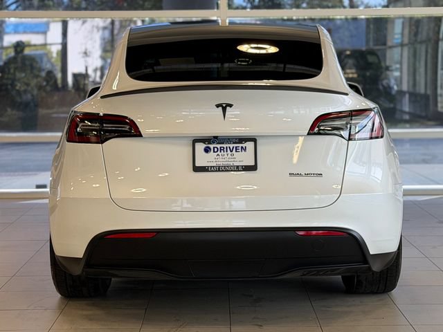 Used 2023 Tesla Model Y Performance AWD/4WD image 10
