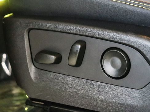 Used 2024 Chevrolet Colorado ZR2 w/ ZR2 Convenience Package III AWD/4WD image 21