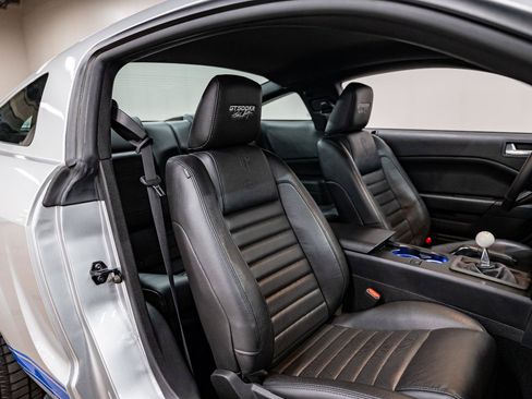 Used 2009 Ford Mustang Shelby GT500 RWD image 13