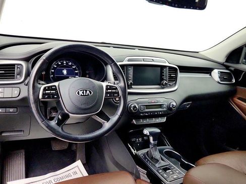 Used 2020 Kia Sorento SX image 13