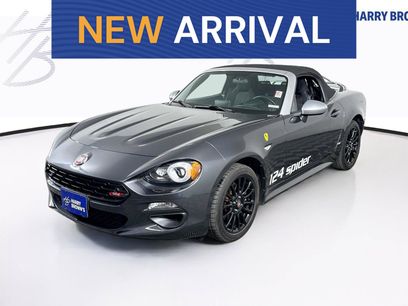 Used 2017 FIAT 124 Spider Classica
