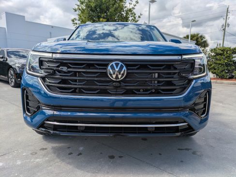 Used 2025 Volkswagen Atlas SEL Premium R-Line AWD/4WD image 9