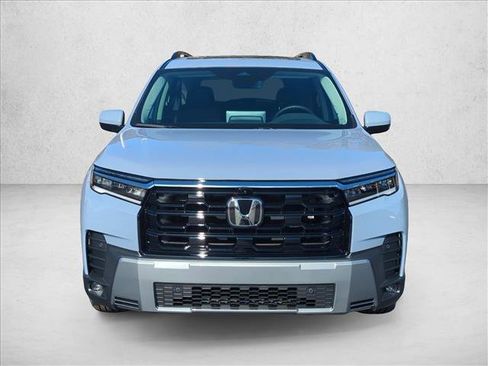 New 2026 Honda Pilot Touring image 6