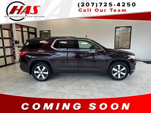 Used 2020 Chevrolet Traverse LT w/ LT Premium Package AWD/4WD image 6