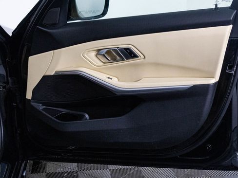 Used 2023 BMW 330i xDrive Sedan w/ Driving Assistance Package image 41