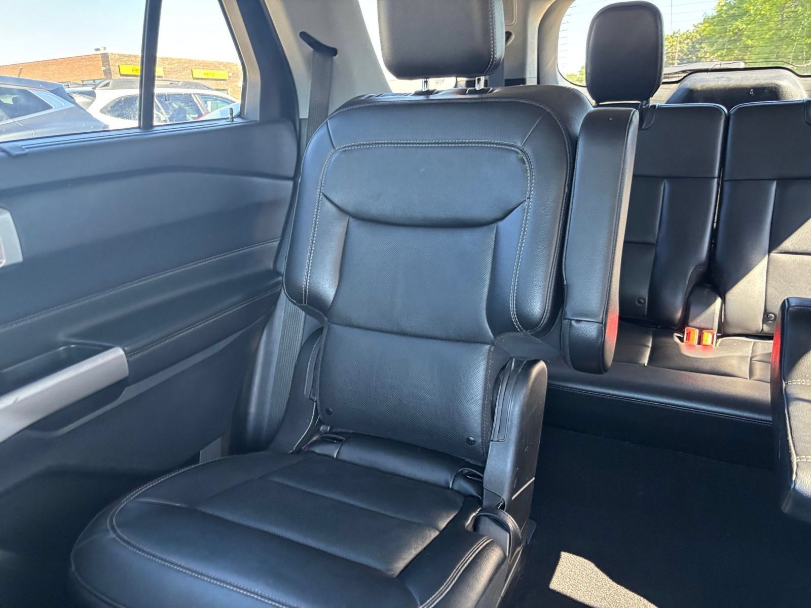 Used 2024 Ford Explorer Limited RWD image 39