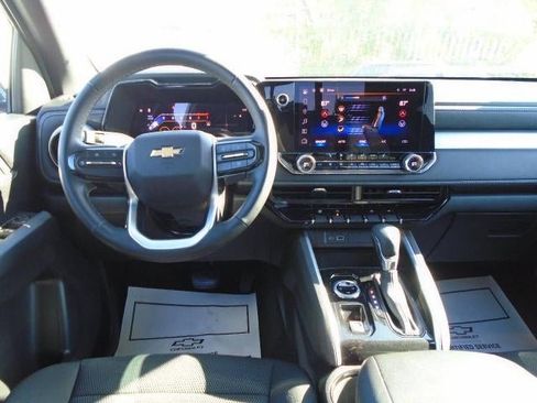 Certified 2024 Chevrolet Colorado LT w/ LT Convenience Package II image 18