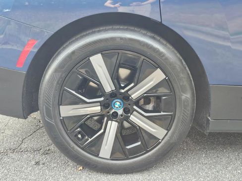 Used 2023 BMW iX xDrive50 w/ Ultimate Package 2 image 10