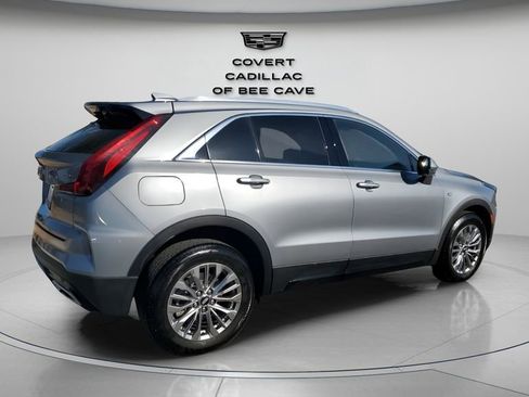 Used 2024 Cadillac XT4 Premium Luxury image 10