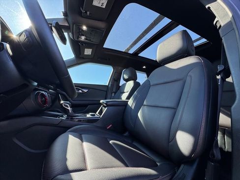 Used 2022 Chevrolet Blazer RS image 16