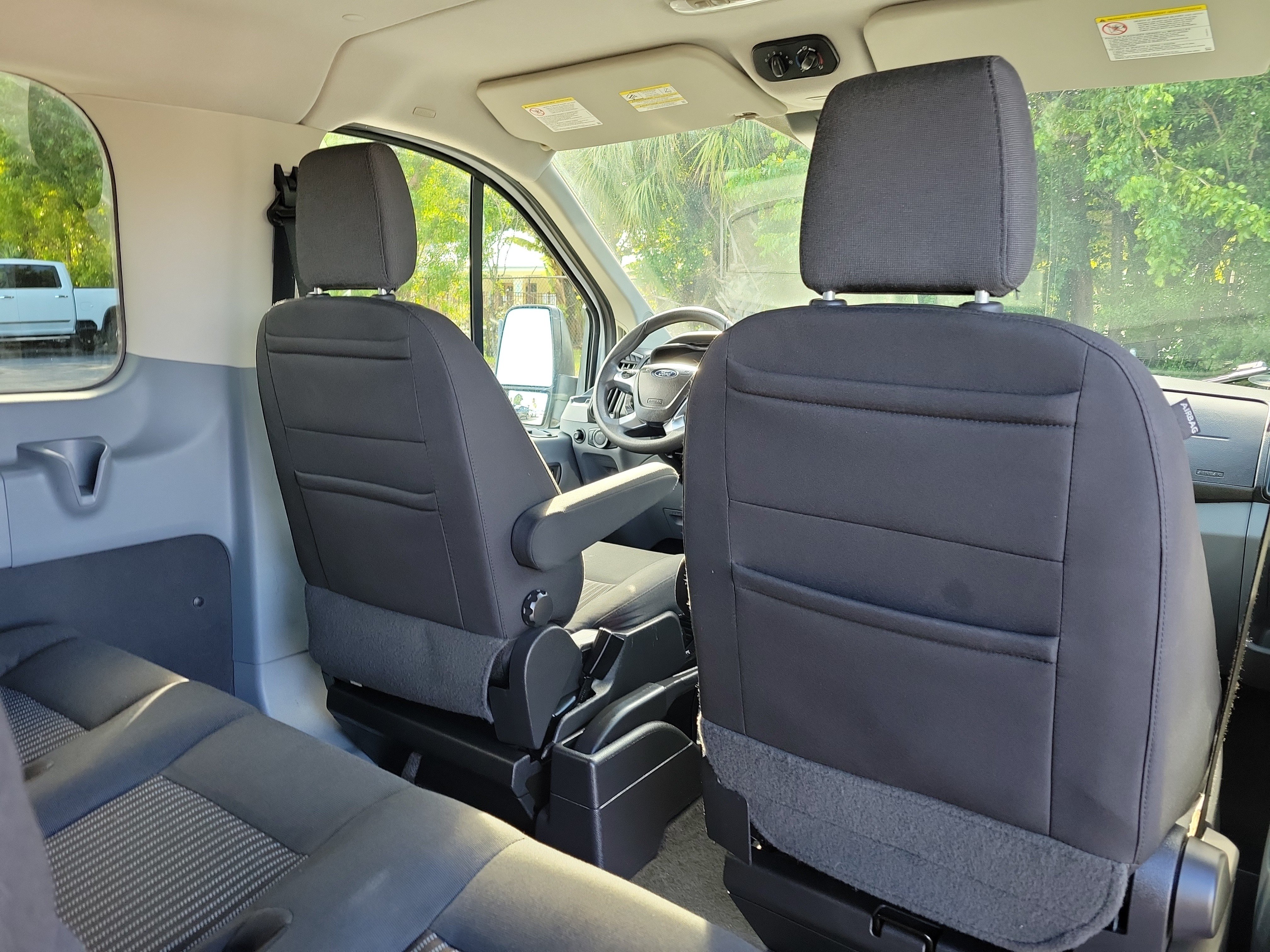 Used 2018 Ford Transit 350 XL RWD image 15