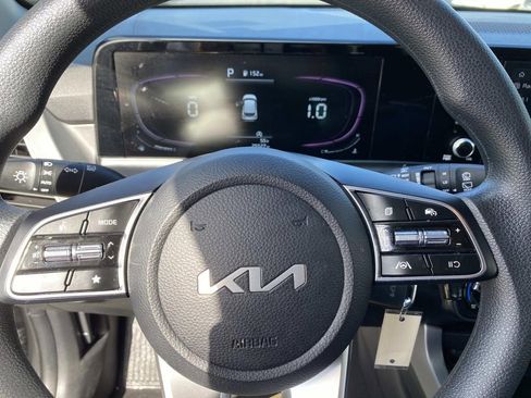 Used 2024 Kia Seltos LX AWD/4WD image 15