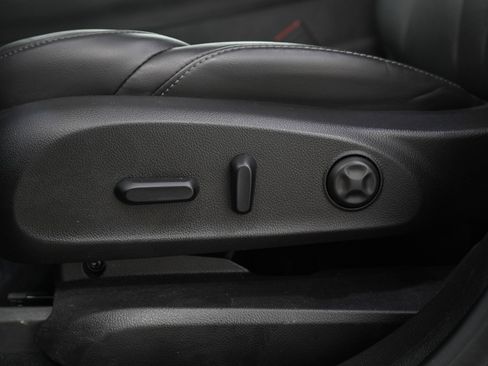 Used 2019 Buick Envision Essence w/ LPO, Interior Luxury Package AWD/4WD image 28