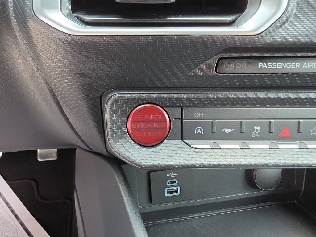 Used 2025 Ford Mustang Premium RWD image 15