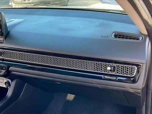 Used 2024 Honda Civic EX-L image 16