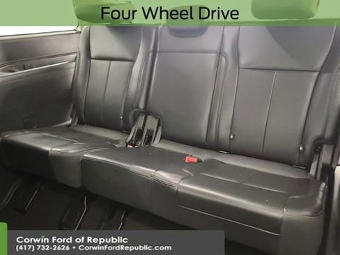 Certified 2024 Ford Expedition XLT image 25