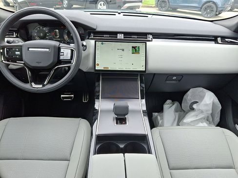 Certified 2026 Land Rover Range Rover Velar Dynamic SE image 10