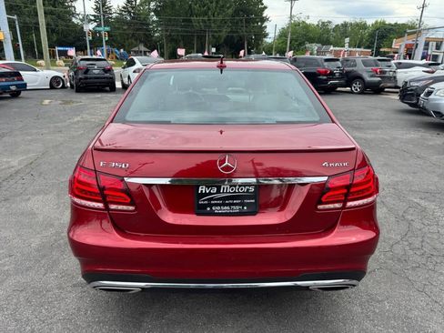 Used 2016 Mercedes-Benz E 350 4MATIC Sedan w/ Premium Package image 4