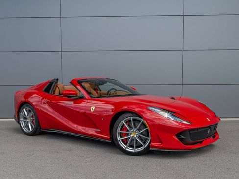 Certified 2022 Ferrari 812 GTS RWD image 6