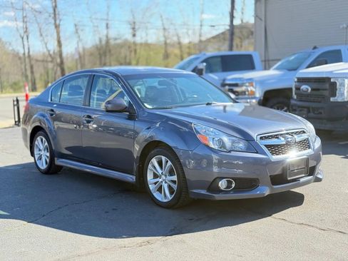 Used 2014 Subaru Legacy 2.5i Limited w/ Moonroof Package AWD/4WD image 3