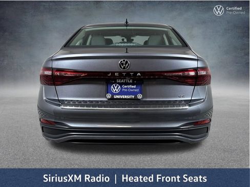 Used 2025 Volkswagen Jetta SE w/ Sunroof Package FWD image 10