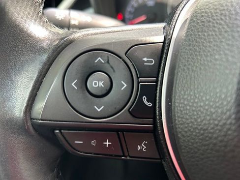Used 2020 Toyota Corolla SE FWD image 19