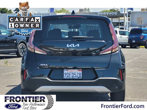 Used 2023 Kia Soul LX FWD image 5