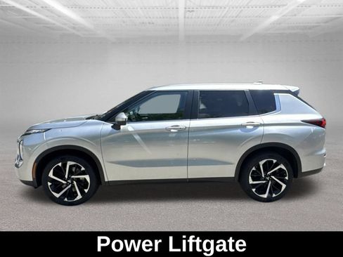 Used 2024 Mitsubishi Outlander SE AWD/4WD image 9