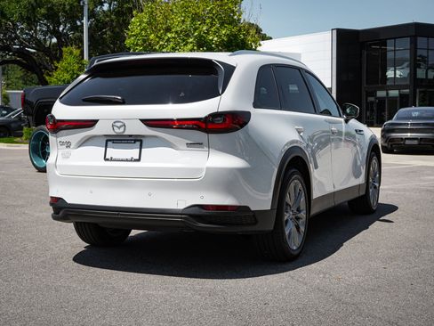Used 2026 MAZDA CX-90 3.3 Turbo w/ Preferred Package AWD/4WD image 10