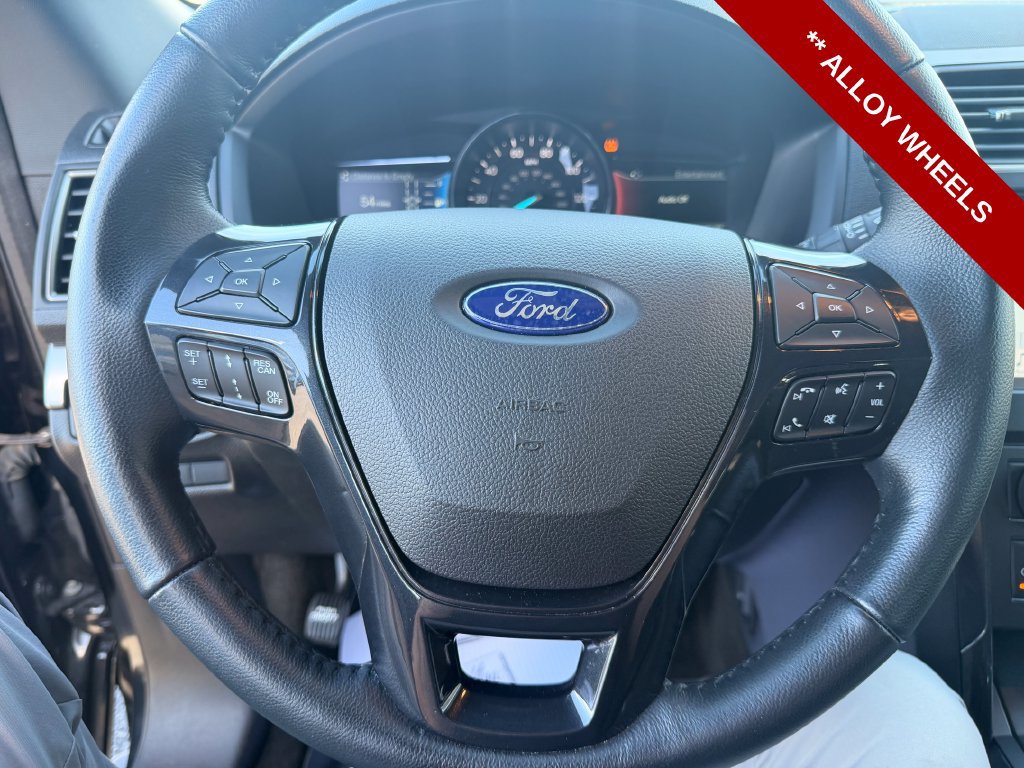 Used 2018 Ford Explorer XLT w/ Equipment Group 201A AWD/4WD image 18
