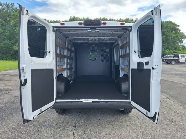 Used 2025 RAM ProMaster 2500 w/ U-Haul Equipment Group FWD image 14