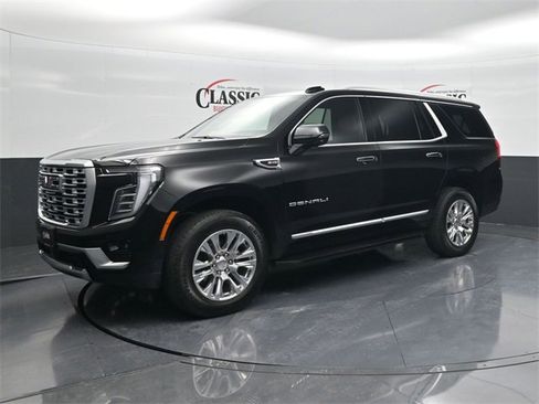 Used 2025 GMC Yukon Denali image 3