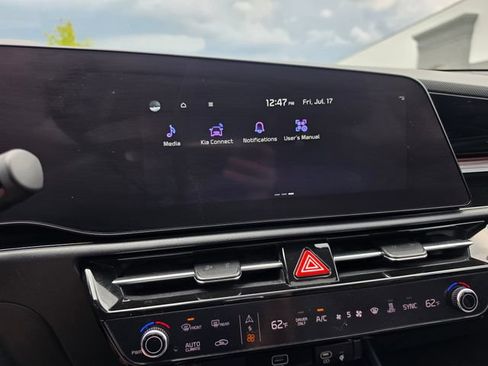 Used 2024 Kia Niro Wave w/ Wave Preserve Package FWD image 58