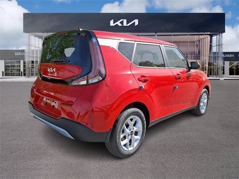 New 2025 Kia Soul LX w/ LX Technology Package image 4