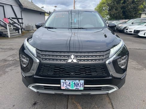 Used 2022 Mitsubishi Eclipse Cross SE image 3