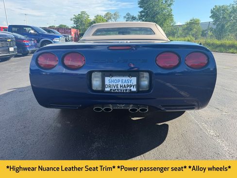 Used 2004 Chevrolet Corvette Convertible w/ Preferred Equipment Group RWD image 8