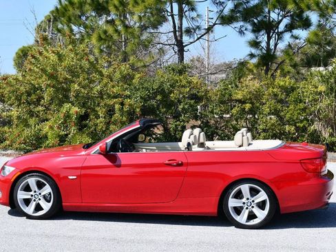 Used 2011 BMW 328i Convertible image 36