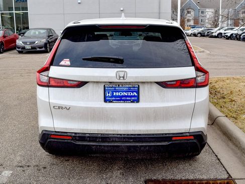 Certified 2025 Honda CR-V EX image 17