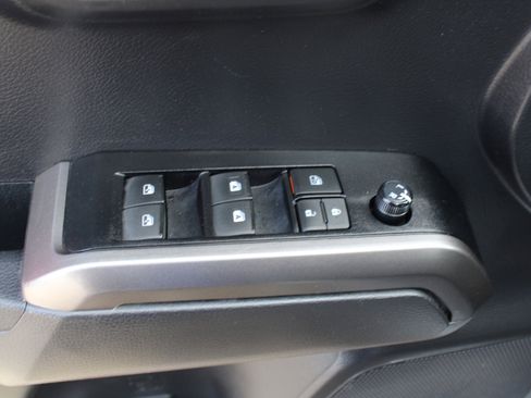 Used 2023 Toyota Tacoma SR5 AWD/4WD image 22
