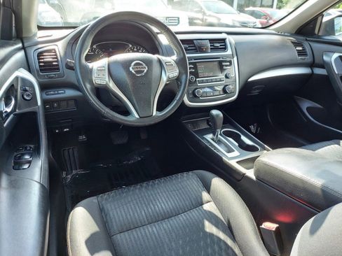 Used 2017 Nissan Altima 2.5 SV image 12