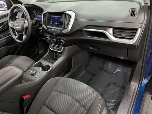 Used 2023 GMC Terrain SLE w/ Driver Convenience Package image 29