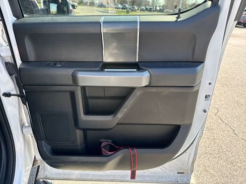 Used 2018 Ford F150 XLT w/ Equipment Group 302A Luxury image 14