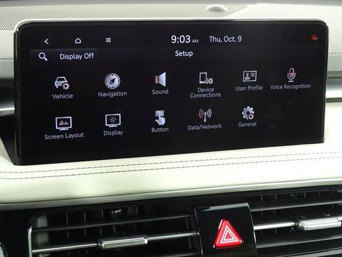 Used 2024 Genesis G70 2.5T image 36