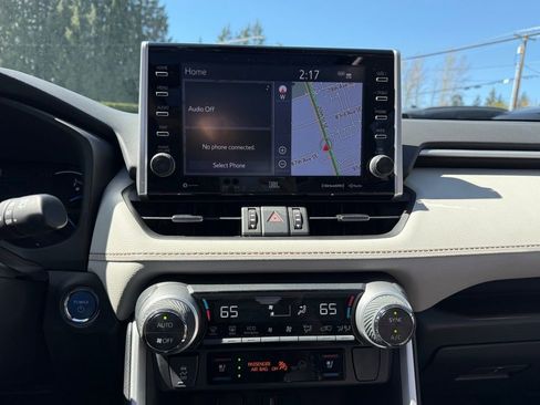 Used 2022 Toyota RAV4 Limited AWD/4WD image 22