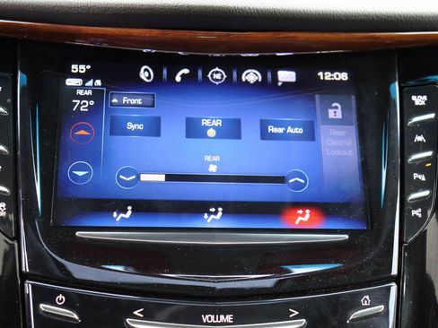 Used 2019 Cadillac Escalade Luxury AWD/4WD image 38