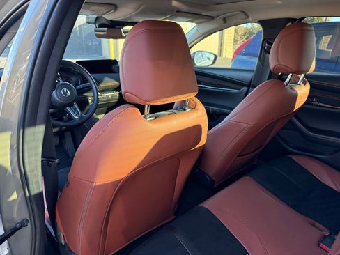 Used 2025 MAZDA MAZDA3 s image 9