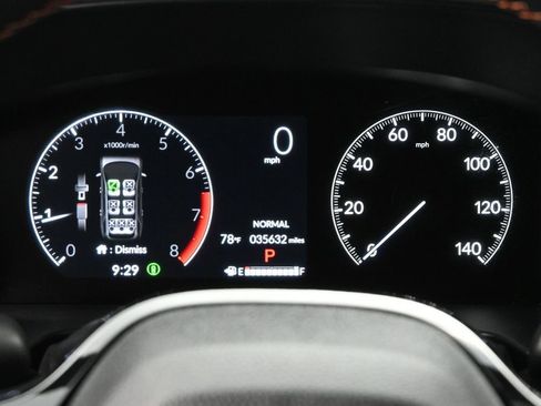 Used 2024 Honda Pilot TrailSport image 9