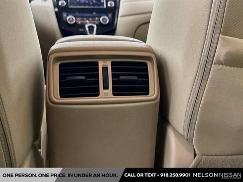 Used 2019 Nissan Rogue SV w/ Premium Package FWD image 25